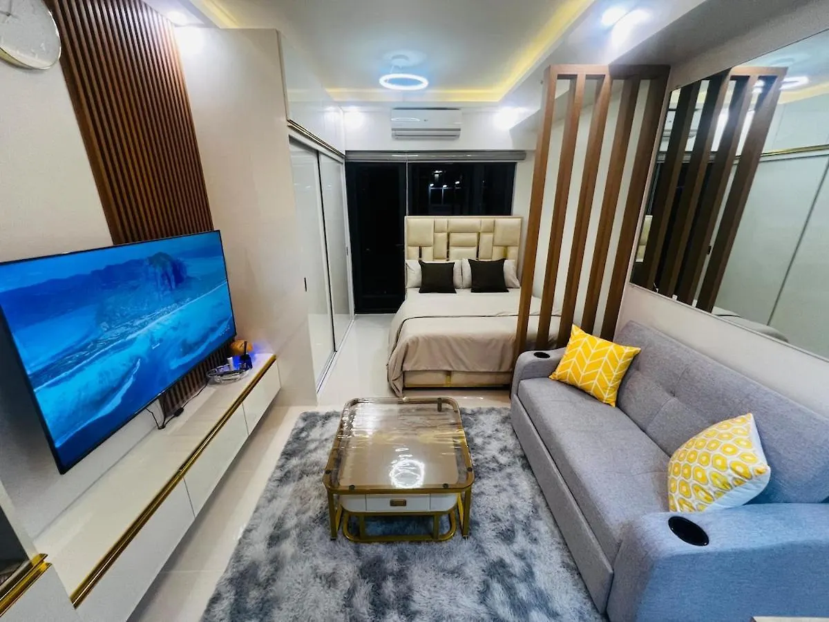 Modern Makati Condo With Parking & Cityscape Views Manila 0*,