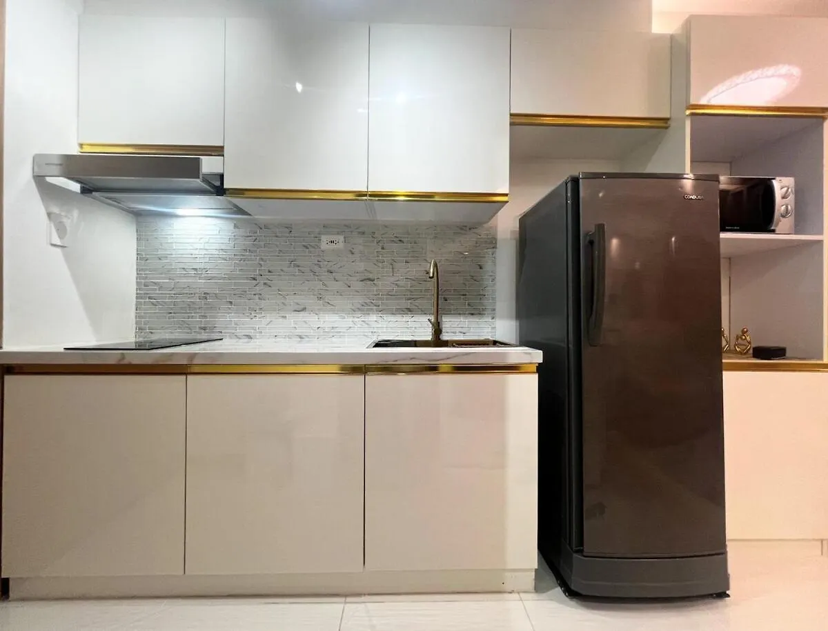 Modern Makati Condo With Parking & Cityscape Views Manila 0*,  Philippines