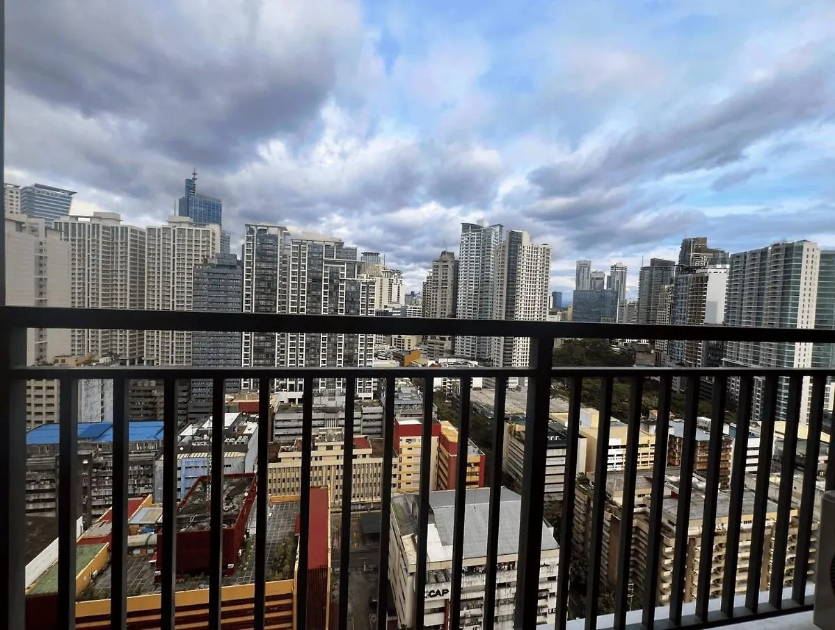 Modern Makati Condo With Parking & Cityscape Views Manila Apartment