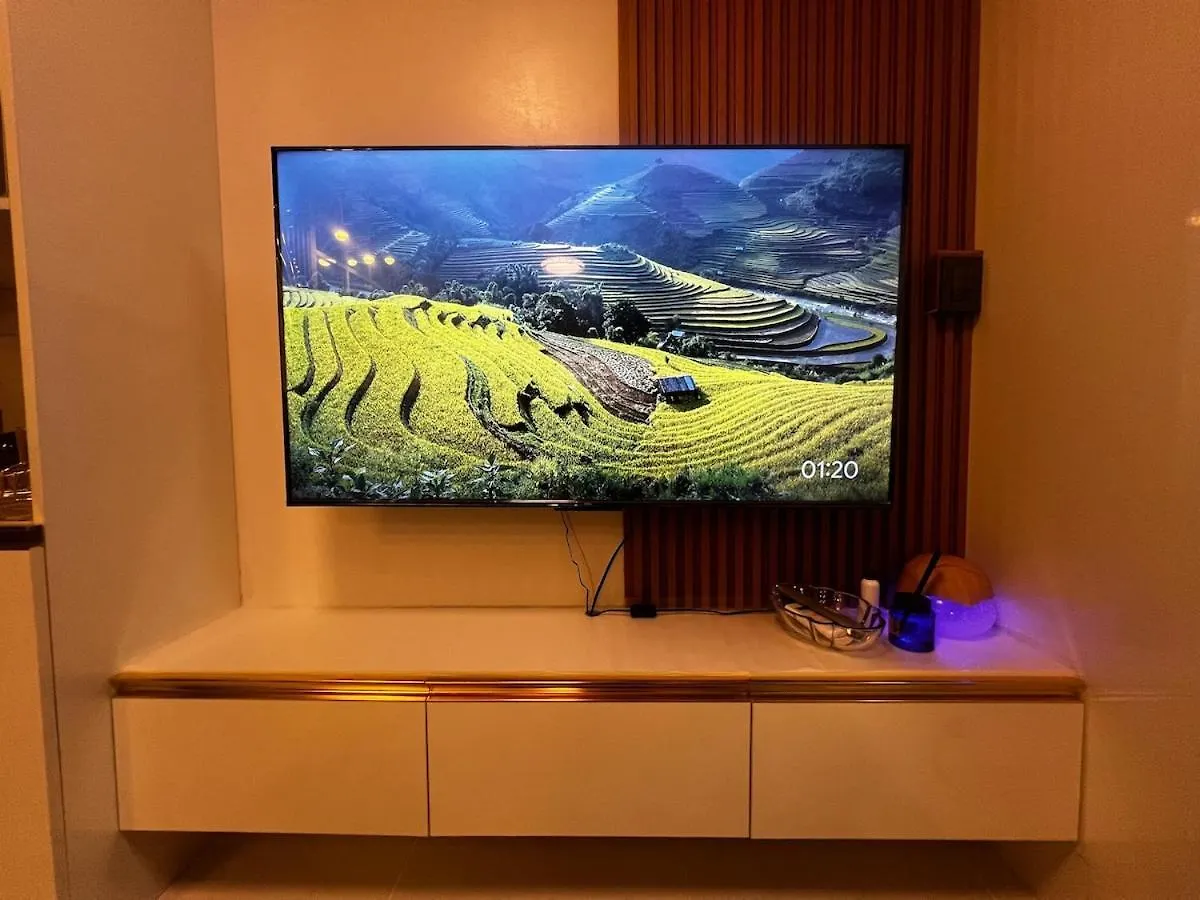 Modern Makati Condo With Parking & Cityscape Views Manila Apartment