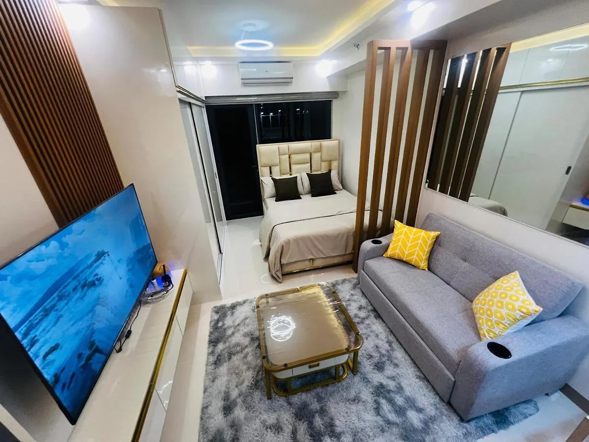 Modern Makati Condo With Parking & Cityscape Views Manila Apartment