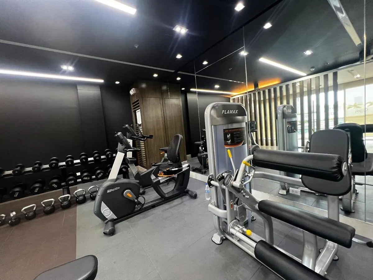 Apartment Modern Makati Condo With Parking & Cityscape Views Manila