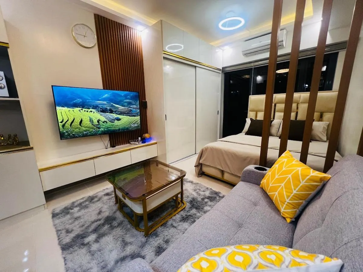 Modern Makati Condo With Parking & Cityscape Views Manila 0*,  Philippines