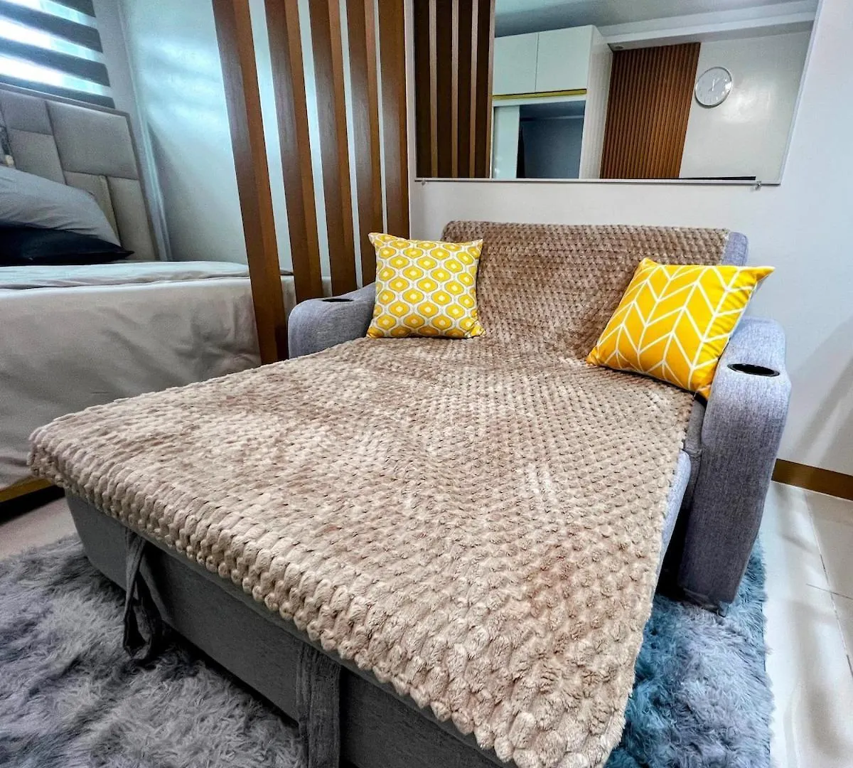 Modern Makati Condo With Parking & Cityscape Views Manila